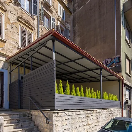 Apartment Greenri Rijeka Exterior photo